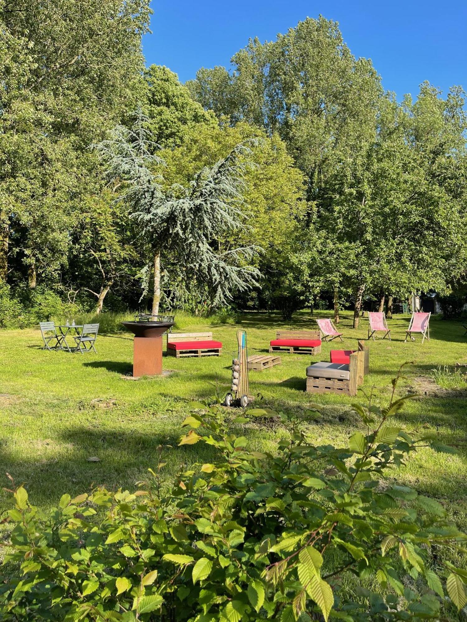Domaine De Fresnoy Bed and Breakfast Loison-sur-Créquoise Exteriör bild